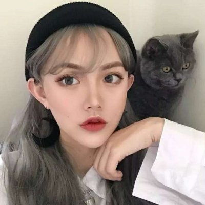 90后女生抽中了刘强东的越野车